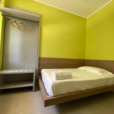 Levante Apartment&room *