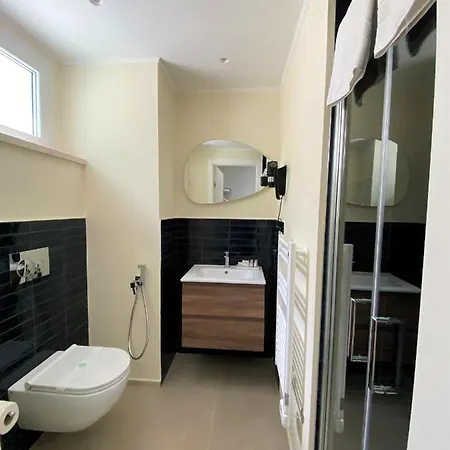 Levante Apartment&room