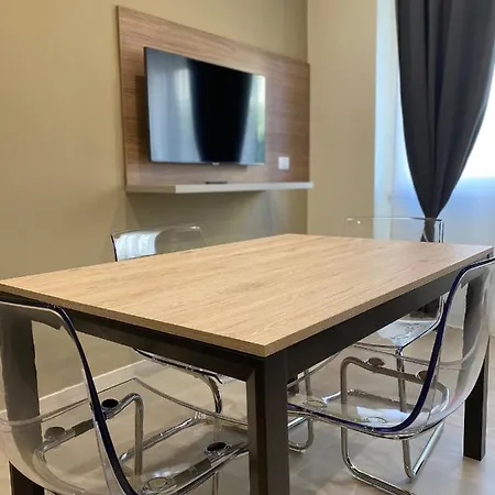 Levante And Apartment *