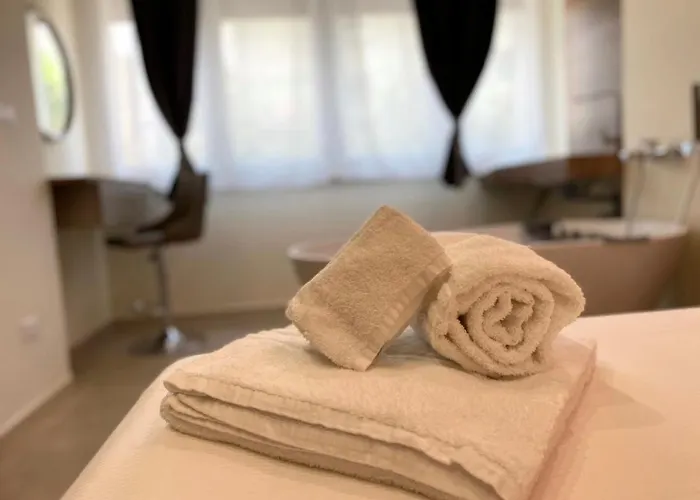 Apartament Levante And *